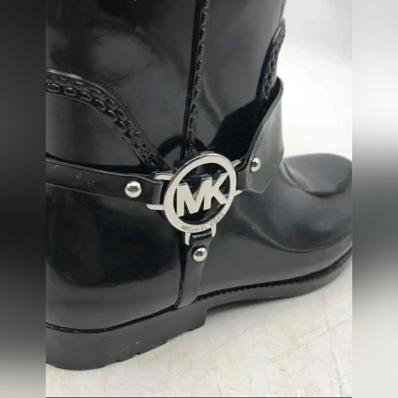 Michael Kors MK Designer Womens Black Round Toe Pull-On Rain Boots Size 7 - Picture 3 of 5